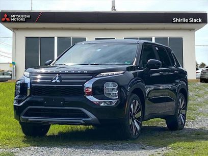 New 2025 Mitsubishi Outlander SE