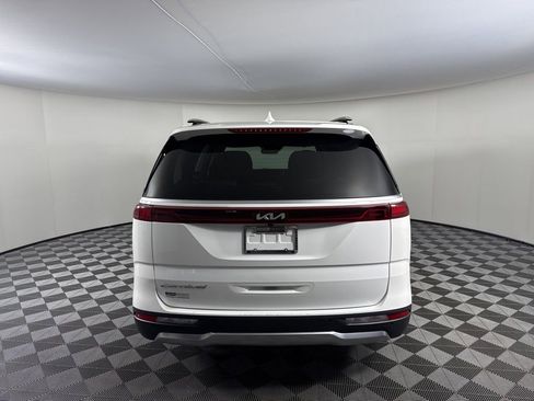 Used 2022 Kia Carnival SX Prestige FWD image 4
