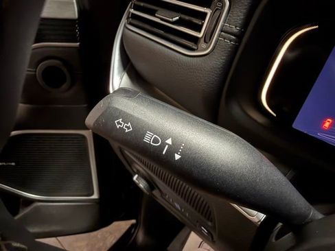 Used 2024 Jeep Wagoneer Series II image 40