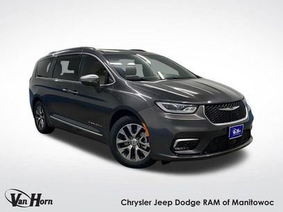 Used 2022 Chrysler Pacifica Pinnacle