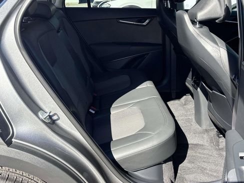 Used 2024 Kia Niro EX image 12