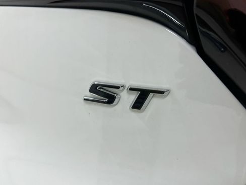 Used 2024 Buick Encore GX Sport Touring w/ Comfort Package FWD image 26