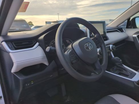 Used 2025 Toyota RAV4 XLE w/ Convenience Package FWD image 13