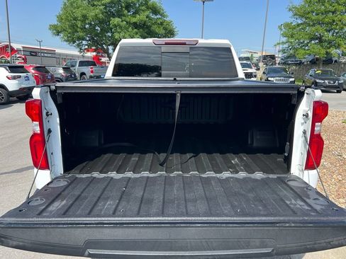 Used 2021 Chevrolet Silverado 1500 LT Trail Boss w/ Convenience Package II AWD/4WD image 23