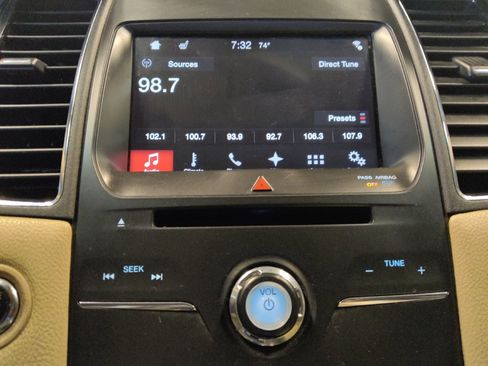 Used 2016 Ford Taurus SEL w/ Equipment Group 201A image 25