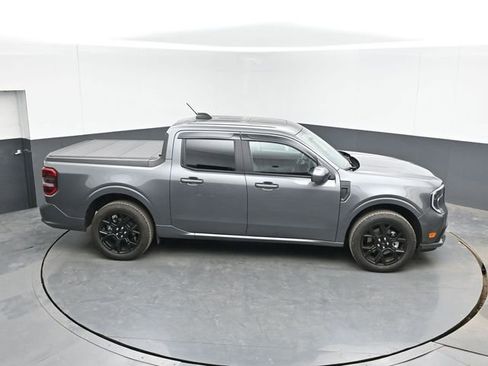 Used 2025 Ford Maverick Lobo image 17