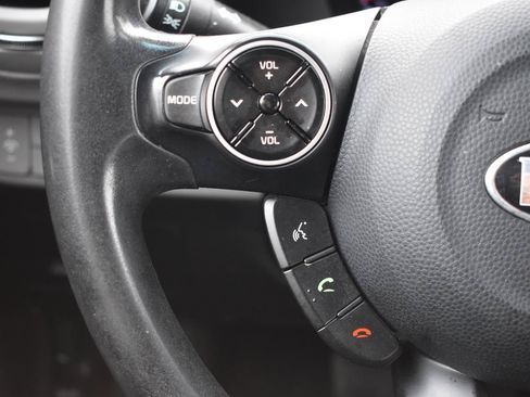 Used 2018 Kia Soul FWD image 5