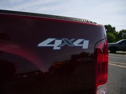 Used 2009 GMC Sierra 1500 W/T AWD/4WD image 12