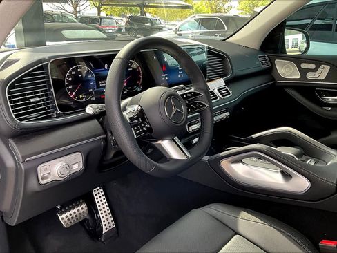 New 2026 Mercedes-Benz GLS 450 4MATIC image 10