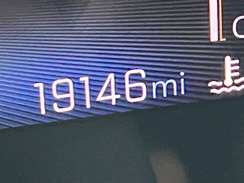 Used 2025 Chevrolet Trax LT image 39