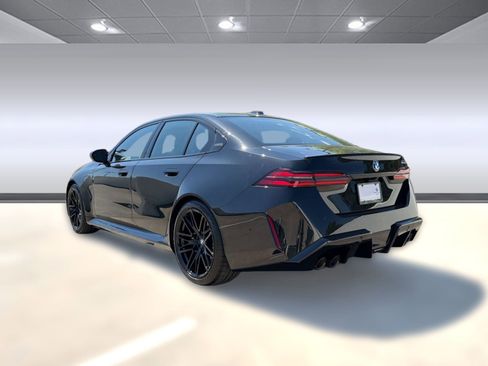 New 2026 BMW M5 w/ Executive Package image 3
