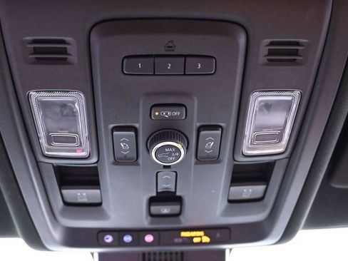 Used 2023 GMC Yukon Denali Ultimate AWD/4WD image 54