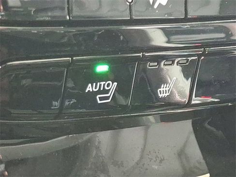 Used 2024 Acura MDX SH-AWD w/ Technology Package image 25