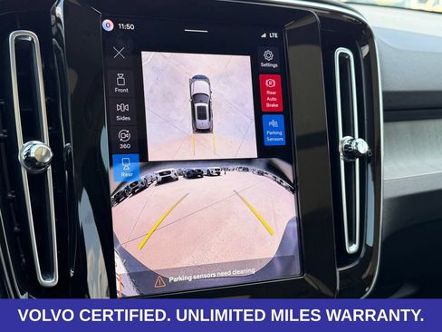 Certified 2026 Volvo XC40 B5 Plus AWD/4WD image 24