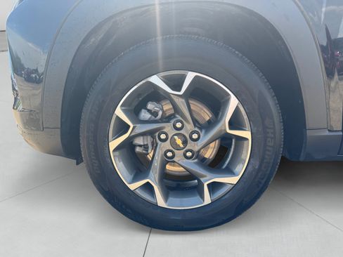 Used 2024 Chevrolet Trax LT FWD image 14