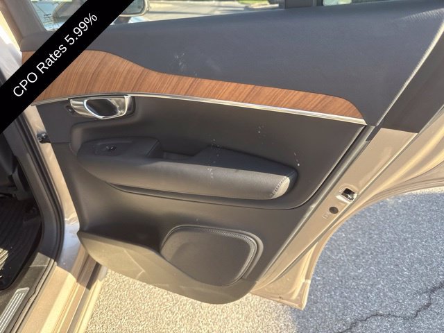 Certified 2025 Volvo XC90 B6 Plus AWD/4WD image 9