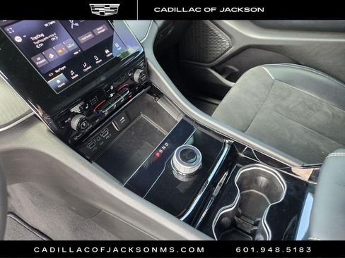 Used 2023 Jeep Grand Cherokee L Laredo AWD/4WD image 18