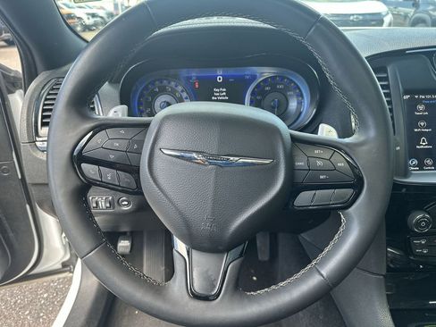 Used 2022 Chrysler 300 S RWD image 22