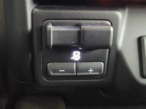 Used 2020 GMC Sierra 1500 SLT w/ SLT Premium Plus Package AWD/4WD image 31