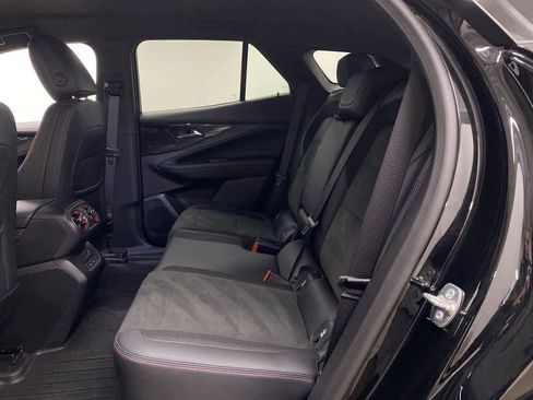 Used 2024 Chevrolet Blazer EV RS image 18