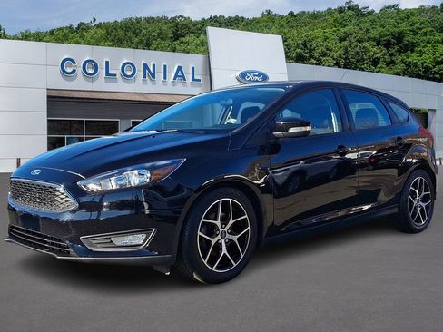 Used 2018 Ford Focus SEL w/ Cold Weather Package image 3