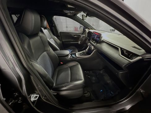 Used 2020 Toyota RAV4 XSE AWD/4WD image 31