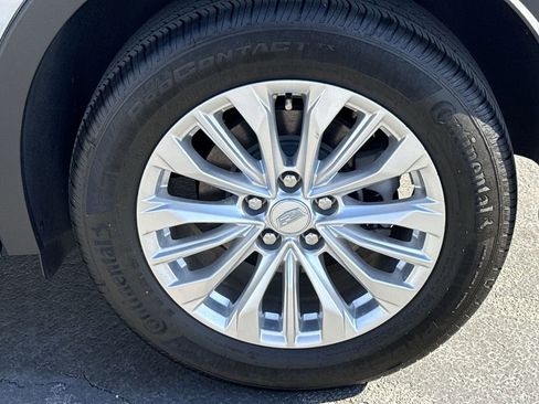 Certified 2024 Cadillac XT4 Luxury image 24