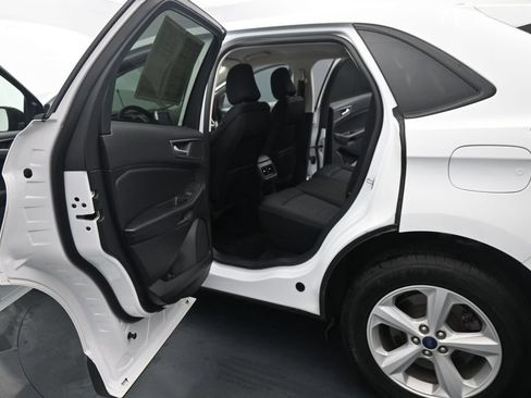 Used 2021 Ford Edge SE AWD/4WD image 12