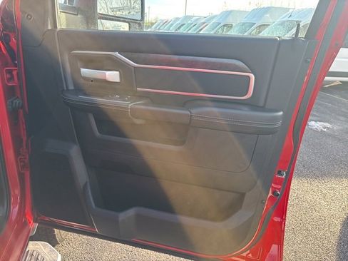 Used 2024 RAM 2500 Big Horn w/ Sport Appearance Package image 14