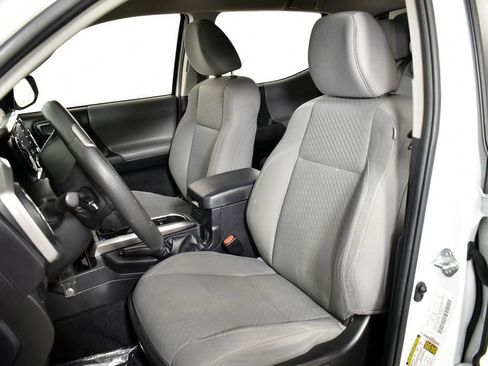 Used 2021 Toyota Tacoma SR5 image 10