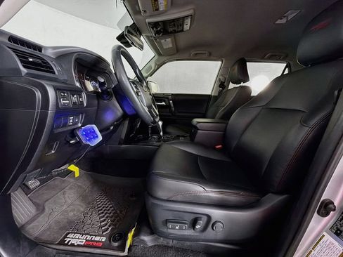 Used 2023 Toyota 4Runner TRD Off-Road Premium AWD/4WD image 12