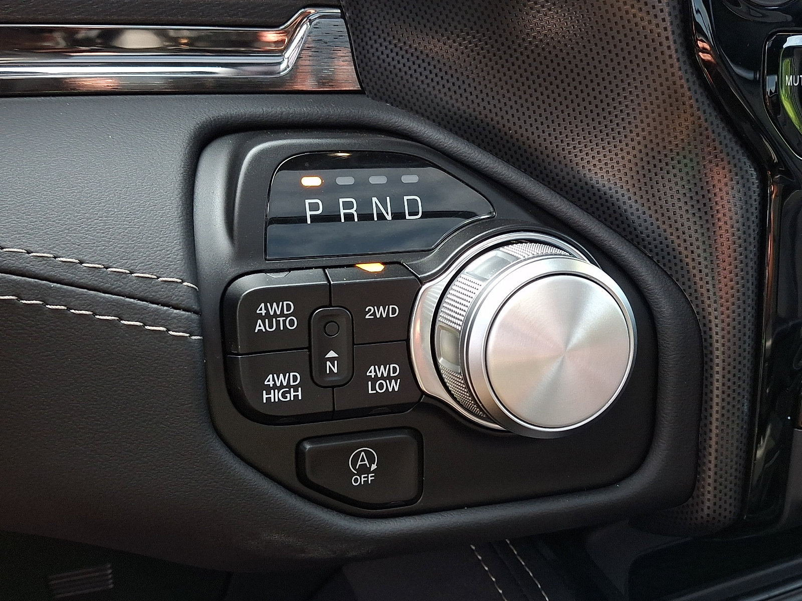 Used 2024 RAM 1500 Limited AWD/4WD image 15