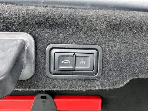 Used 2016 Audi A8 L 4.0T image 25