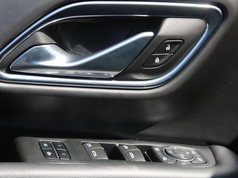 Used 2021 Chevrolet Suburban High Country RWD image 14