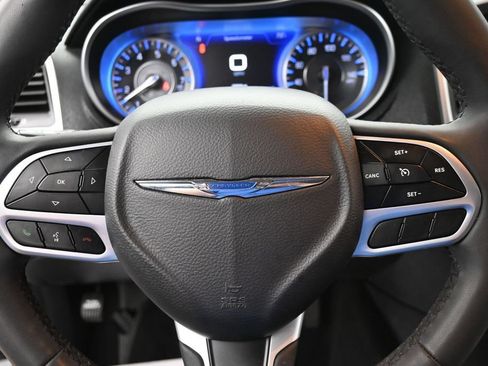 Used 2022 Chrysler 300 Touring w/ Sport Appearance Package RWD image 26