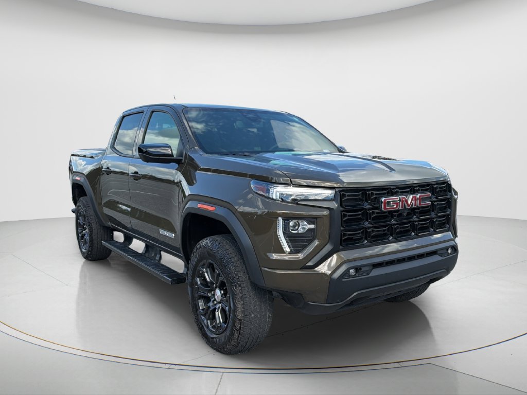 Used 2024 GMC Canyon Elevation w/ Elevation Premium Package RWD image 9