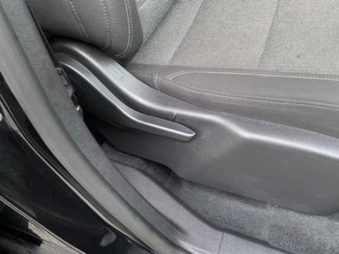 Used 2025 GMC Acadia Elevation image 20