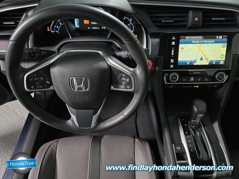 Certified 2018 Honda Civic Touring image 18