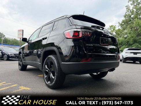 Used 2018 Jeep Compass Latitude AWD/4WD image 12