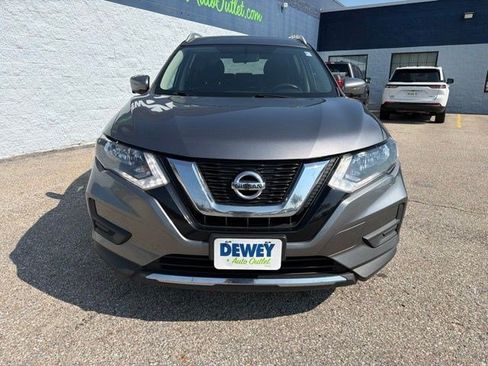 Used 2017 Nissan Rogue SV w/ SV Premium Package AWD/4WD image 8