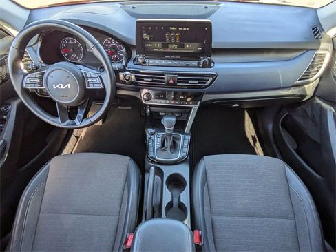 Used 2022 Kia Seltos Nightfall Edition image 16