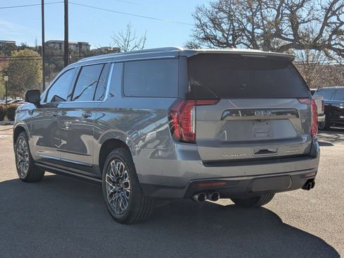 Used 2023 GMC Yukon XL Denali Ultimate image 5