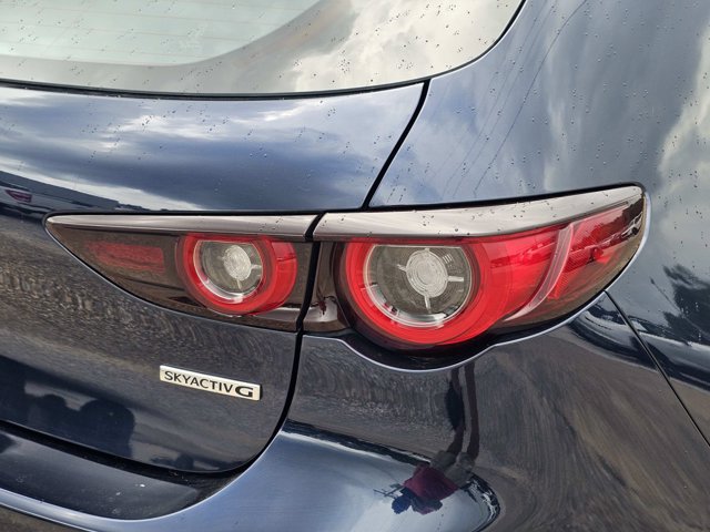Used 2023 MAZDA MAZDA3 s FWD image 9