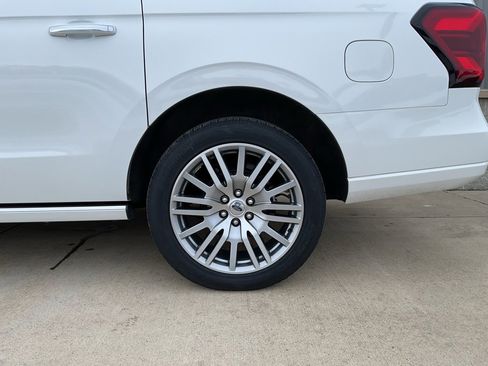 Used 2023 Ford Expedition Max Platinum image 6