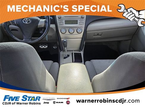 Used 2011 Toyota Camry SE image 8
