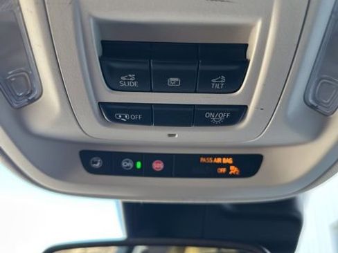 Used 2021 Buick Envision Essence w/ Sport Touring Package image 35