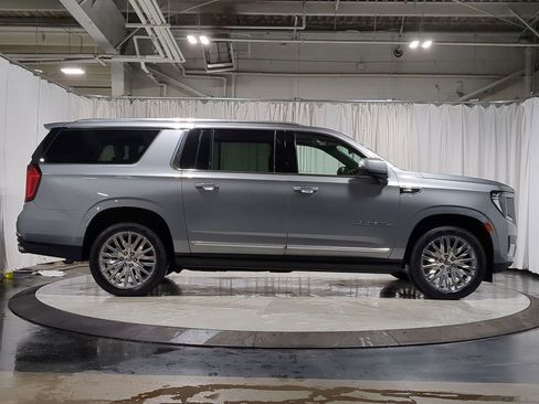 Used 2023 GMC Yukon XL Denali w/ Max Trailering Package image 15