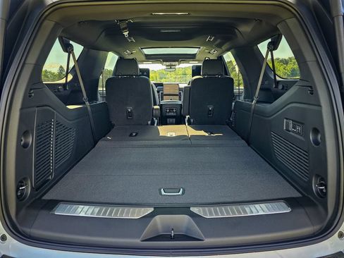 New 2026 GMC Yukon XL Denali w/ Denali Reserve Package AWD/4WD image 29