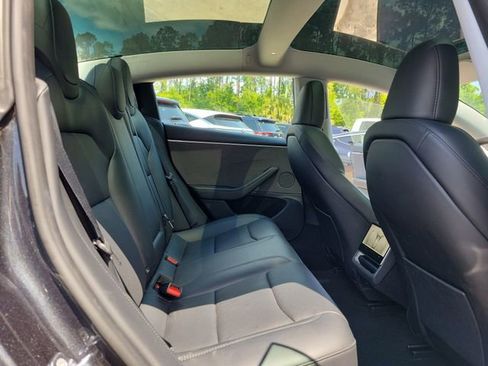 Used 2025 Tesla Model 3 Long Range RWD image 28