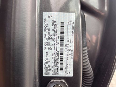 Used 2024 Ford Escape ST-Line image 32